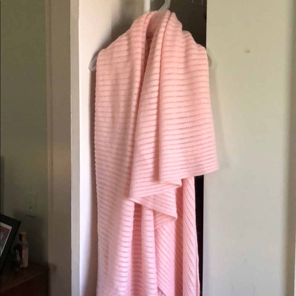 Pink knit wrap/shawl